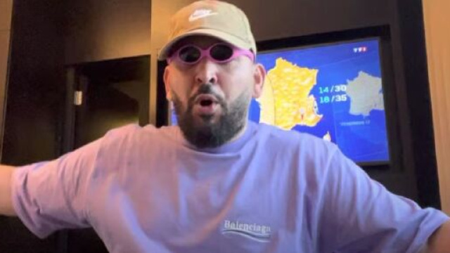 'On dirait l’OM en Ligue des champions', Mohamed Henni dézinge l'équipe de France (capture YouTube)