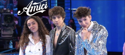 Amici 21, Alex verso Sanremo 2023: voci di duetto con Luigi, ma i fan lo vogliono con Sissi.