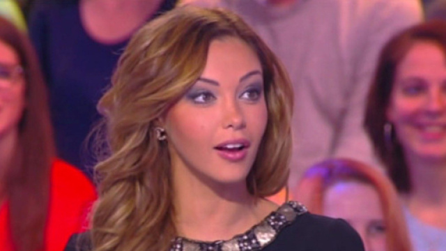Nabilla sur le plateau de TPMP. Source : capture d’écran C8.