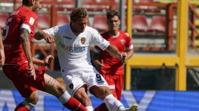 Crotone, a centrocampo idea Kabashi.