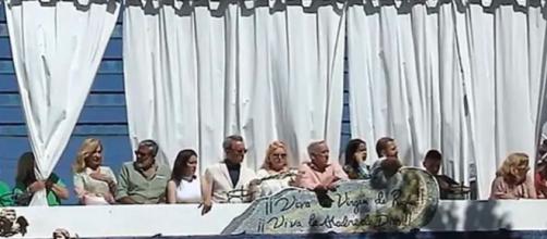 El clan Mohedano ha celebrado el bautizo del nieto de Amador y Rosa Benito (Captura de pantalla de Telecinco)
