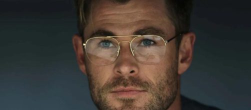 Chris Hemsworth em cena de 'Spiderhead', da Netflix (Divulgação/Netflix)
