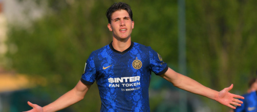 Cagliari e Torino chiedono Casadei all'Inter.