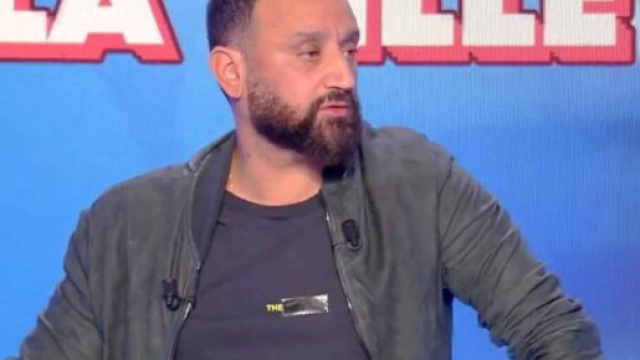 Cyril Hanouna sur le plateau de TPMP. Source : capture d’écran C8.