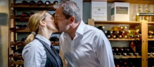 Tempesta d'amore, spoiler luglio: Christoph bacia Rosalie, Holle riceve lettere romantiche.