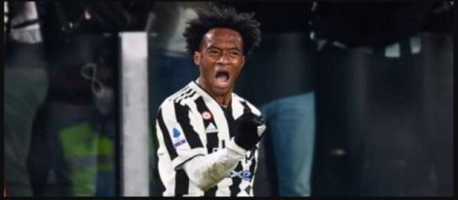 Juventus - Cuadrado aria di tensione