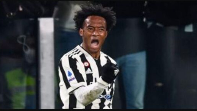Juventus - Cuadrado aria di tensione