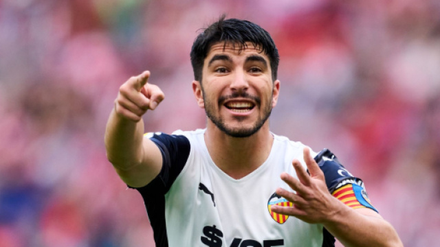 La Juventus sarebbe sulle tracce di Soler, centrocampista in uscita dal Valencia.