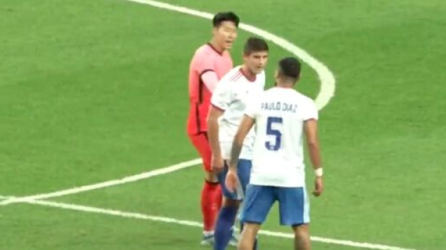 Son auteur d'un geste magnifique lors du match entre la Corée du Sud et le Chili. (crédit Twitter)