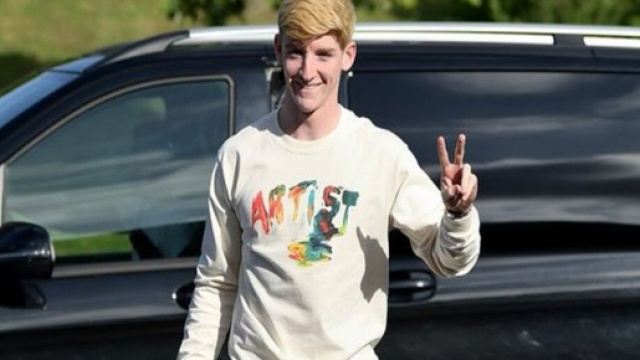 Anthony Gordon lors de son retour à l'entraînement à Everton Source : Capture Twitter