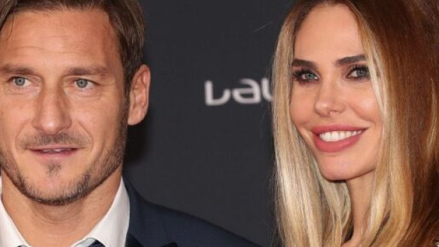 Totti e Ilary si dicono addio, l'ex capitato della Roma: 'Ho tentato di superare la crisi'.