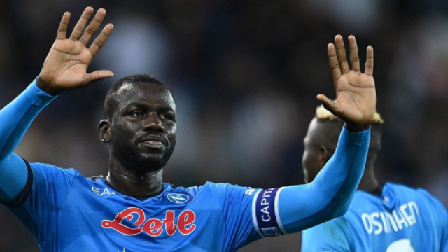 Koulibaly avrebbe trovato l'accordo economico con il Chelsea sulla base di un'offerta da 8 milioni di euro più uno di bonus