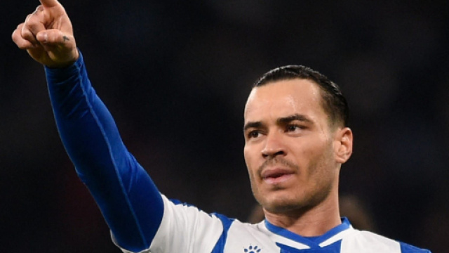 Calciomercato Juve, i bianconeri osservano il profilo di Raul De Tomas.