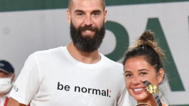 Un mois après leur rupture, Julie Bertin balance sur les infidélités de son ex-compagnon, le tennisman Français Benoit Paire.