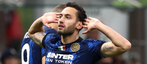 AC Milan fans may hate Hakan Calhanoglu but Pioli rates Inter's ... - goal.com