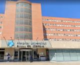 El Hospital Universitario Arnau de Vilanova, donde se encuentra ingresada la joven con hemorragias (Google Maps)