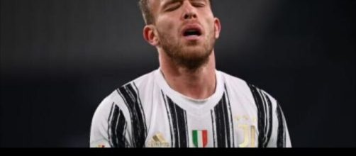 Juventus: possibili uscite di Arthur e Ramsey per fare spazio a Paredes, dubbi su Rovella.