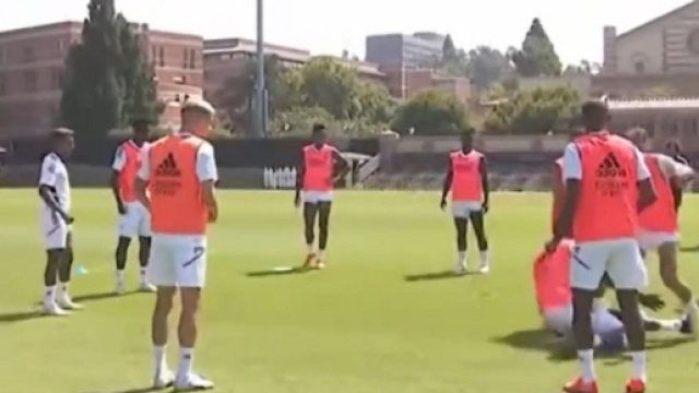 Antonio Rüdiger tacle sévèrement Eden Hazard et le blesse à l'entraînement (capture YouTube)
