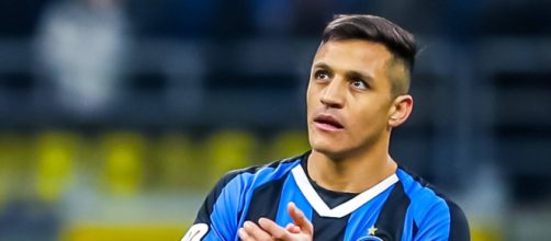 Calciomercato, il Napoli avrebbe chiesto Sanchez all'Inter mentre il Chelsea penserebbe a Zaniolo. La Juve ha detto addio a Ramsey, è rescissione