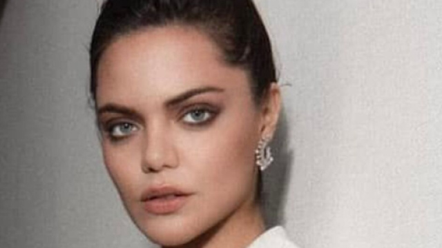 Hilal Altınbilek: l'attrice è del segno zodiacale dell'Acquario.