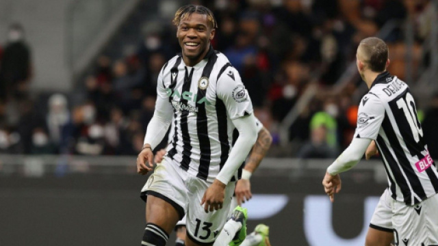 Inter: idee Singo o Udogie, il Barcellona offre Dest per Dumfries, Juve su Rabiot.