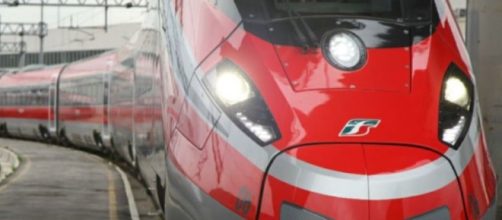 Nuove assunzioni dirette Ferrovie dello Stato per laureati: cv entro agosto.