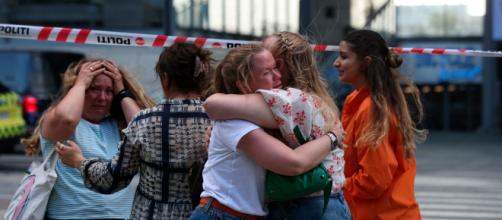 Spari in un centro commerciale di Copenhagen, tre morti.