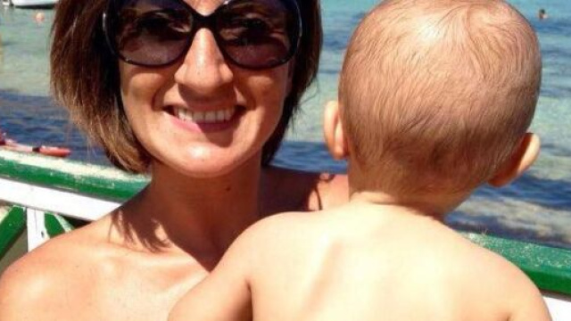 Bimbo morto a Sharm, la mamma: "Aiutateci a tornare in Italia", ottenuti i permessi.