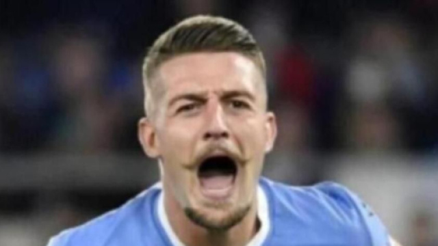 Sergej Milinkovic Savic, centrocampista della Lazio.