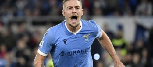 Sergej Milinkovic Savic, centrocampista.