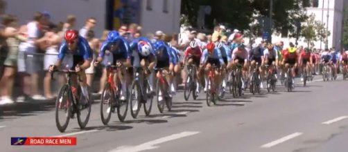 Gli azzurri in testa al gruppo ai Campionati Europei di ciclismo