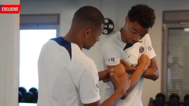 Mbappé et Ekitike réunis sous les couleurs du PSG. (crédit PSG TV)