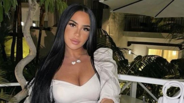 Milla Jasmine (Les Cinquante) épinglée par Booba et les internautes pour la publicité d'une crème intime.