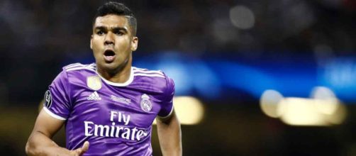 Casemiro sarebbe stato contattato direttamente da Allegri per andare a giocare nella Juventus.