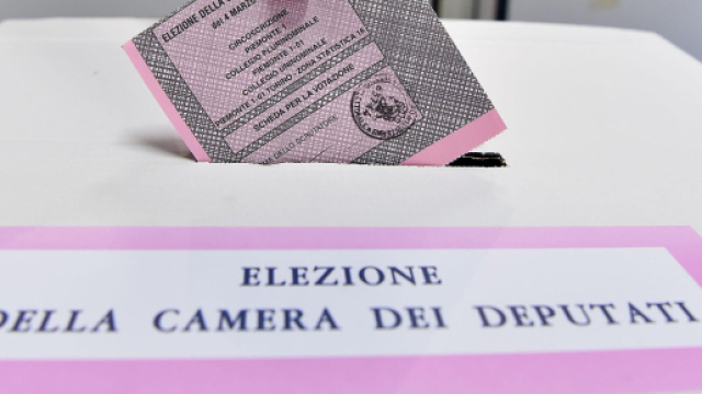 Manca poco più di un mese dalle elezioni politiche: si vota col Rosatellum.