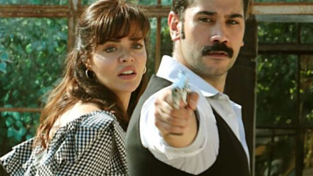 Terra Amara episodi 2ª stagione: Yilmaz scopre che l'Altun si è sposata solo per salvarlo.