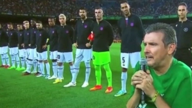 Jordi Alba fond en larmes lors du match FC Barcelone - Manchester City, la vid&eacute;o buzze (capture YouTube)