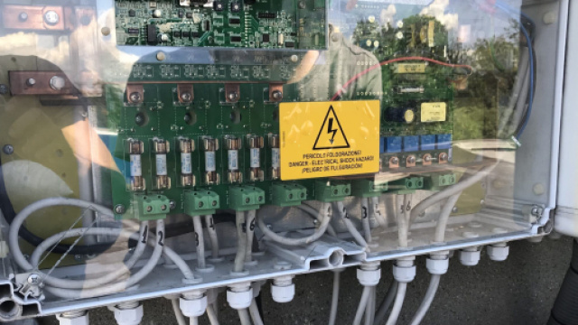 Verifiche e controlli di circa 30 contatori nel quartiere popoloso di "Monterosso" di Adrano (Catania): tre donne vengono denunciate