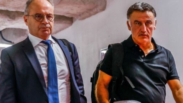 Campos et Galtier veulent encore voir trois joueurs arriver au PSG d'ici la fin du marché des transferts. (crédit Twitter)