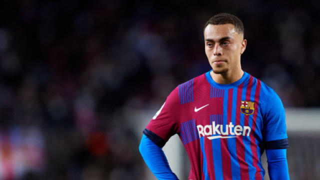 Calciomercato Inter, le possibili alternative a Dumfries: da Dest a Castagne.