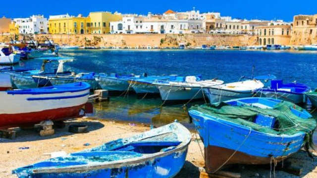 LA PUGLIA &Egrave; LA REGIONE CON IL MARE PI&Uacute; BELLO D'ITALIA