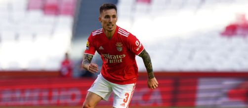 Grimaldo piacerebbe a Inter e Juventus.