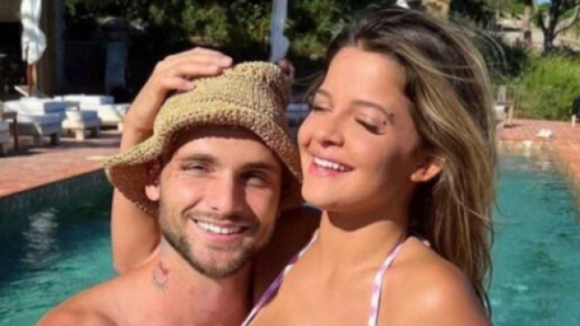 Belle Longwell (La Bataille des Clans) soupçonnée d'être une ancienne escort, Bastos s'en prend violemment à Gossip Room.