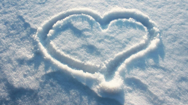 Oroscopo e classifica dell’inverno 2022-2023 per l’amore: favoriti i segni di aria