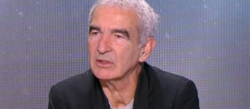 'Oui mais non', 'duel contre toi-même', Raymond Domenech se fait tailler par ses collègues (capture YouTube)