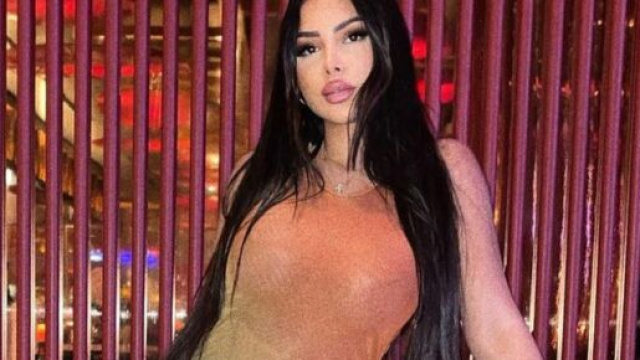 Maeva Ghennam dézingue sa cousine Salma pour une histoire de sourcils