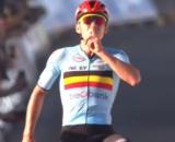 Remco Evenepoel vince i Campionati Mondiali di ciclismo di Wollongong.
