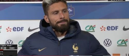 Olivier Giroud frustré par la défaite des Bleus face au Danemark. (crédit Twitter LCL)