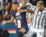 Mbappé et Paredes lors de PSG-Juve en Ligue des champions. (crédit Eurosport)
