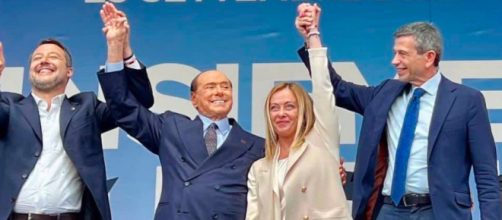 Giorgia Meloni recibió el apoyo de Silvio Berlusconi (Twitter/@GiorgiaMeloni)